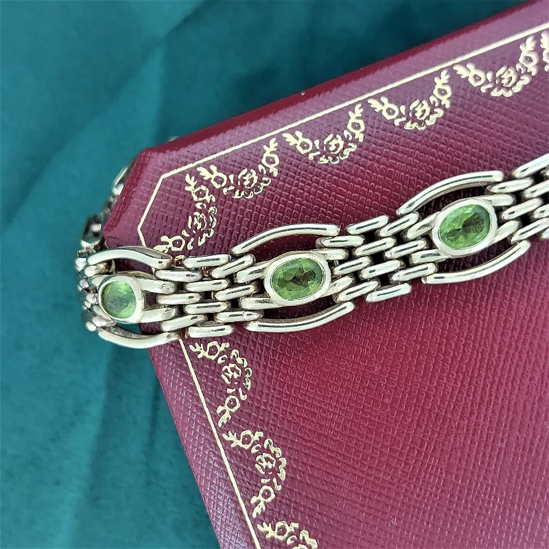 9ct White Gold and Peridot Gate Bracelet — image 2