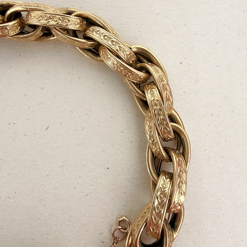 Vintage 9ct Yellow Gold Engraved Link Charm Bracelet  — image 6