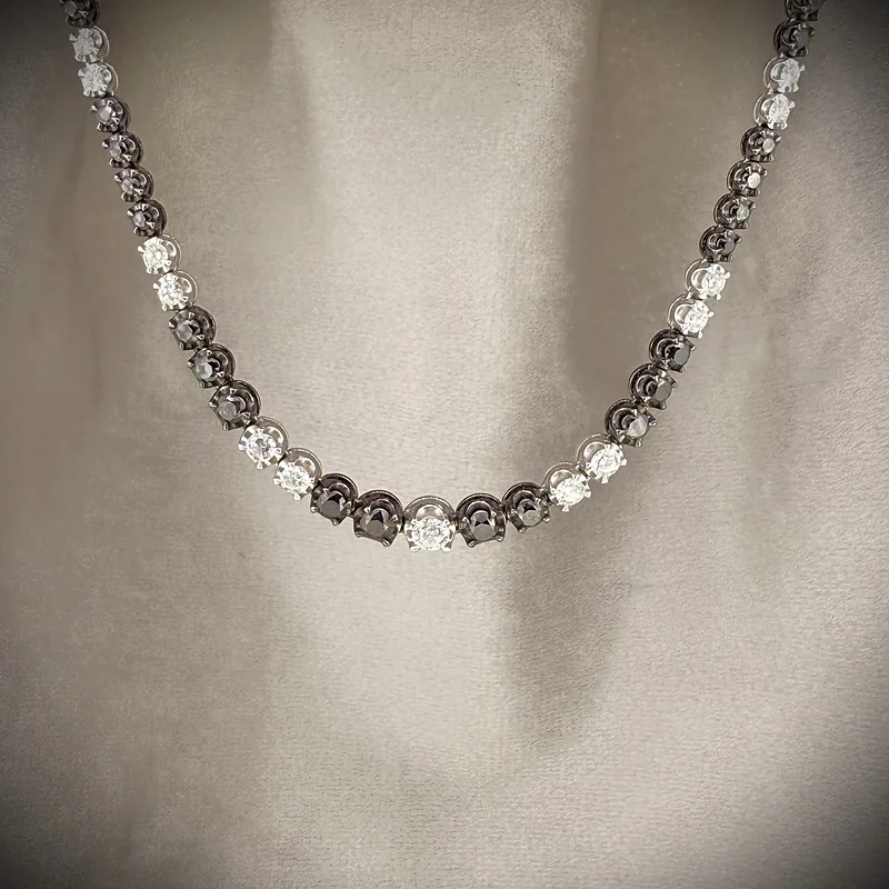 18ct Gold Black and White Diamond Tennis Necklace 8.12cts