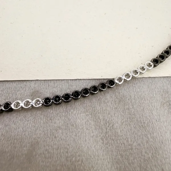 18ct Gold Black and White Diamond Tennis Bracelet 1.71cts — image 10