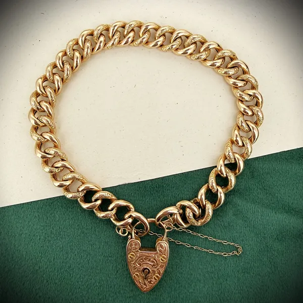 Birmingham 1901! Antique 15ct Yellow Gold Charm Bracelet