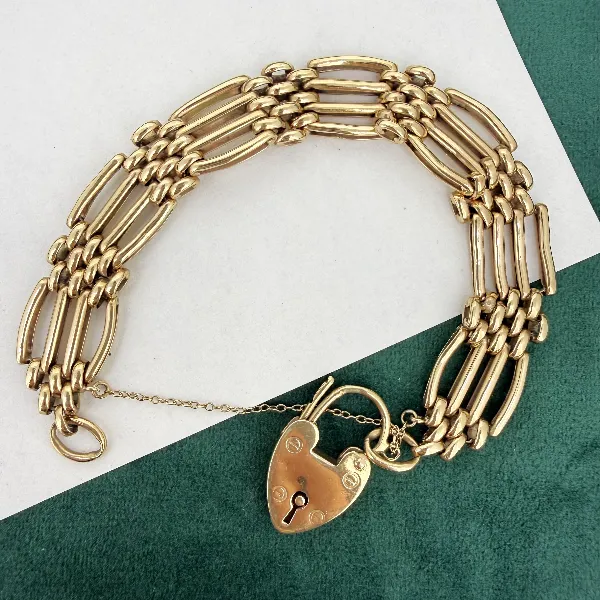 Birmingham 1992! 9ct Gold Gate Bracelet with Heart Padlock — image 3