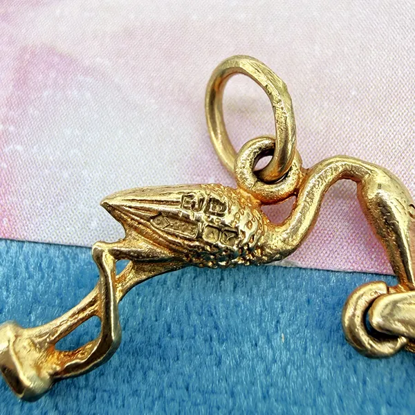 Birmingham 1973! 9ct Yellow Gold Stork A Carrying Baby Charm — image 7