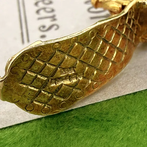 Birmingham 1973! 9ct Yellow Gold Opening Boot Charm — image 12