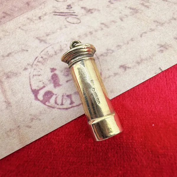 Birmingham 1978! 9ct Yellow Gold Post Box Charm — image 8