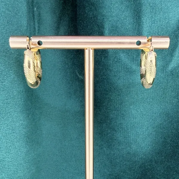 Birmingham 1999! 9ct Yellow Gold Textured Hoop Earrings - 10mm — image 2