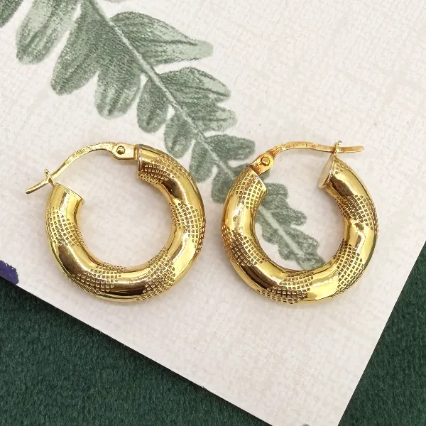 Birmingham 1999! 9ct Yellow Gold Textured Hoop Earrings - 10mm — image 5