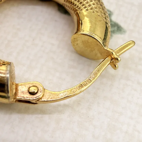 Birmingham 1999! 9ct Yellow Gold Textured Hoop Earrings - 10mm — image 6