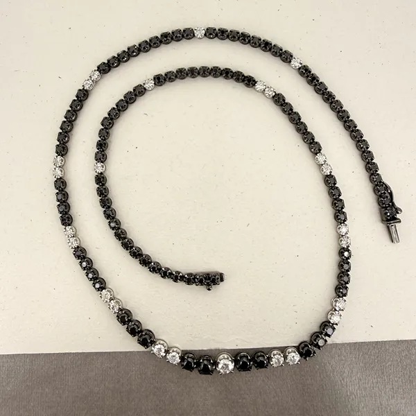 18ct Gold Black and White Diamond Tennis Necklace 8.12cts — image 4