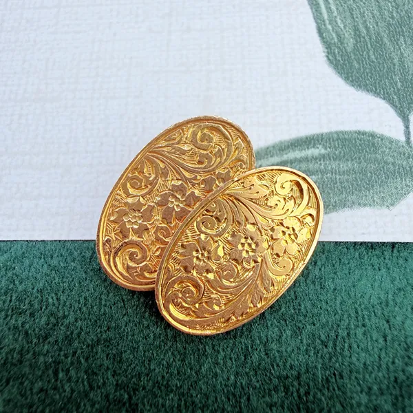 Birmingham 1919! Antique 15ct Yellow Gold Engraved Floral Cufflinks — image 4