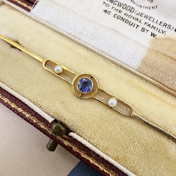 Antique 18ct Gold Sapphire & Seed Pearl Bar Brooch — image 4
