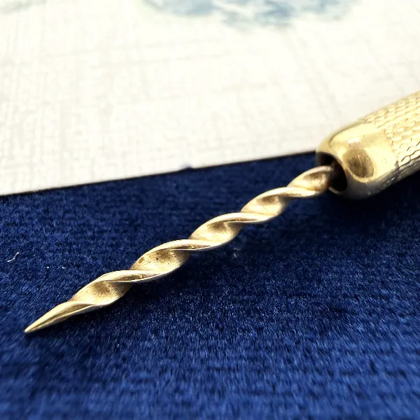 Birmingham 1960! 9ct Gold Retractable Cigar Piercer Pendant — image 4