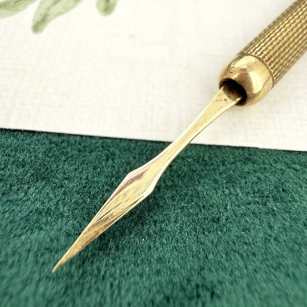 Birmingham 1969! Vintage 9ct Gold Retractable Toothpick Pendant — image 5