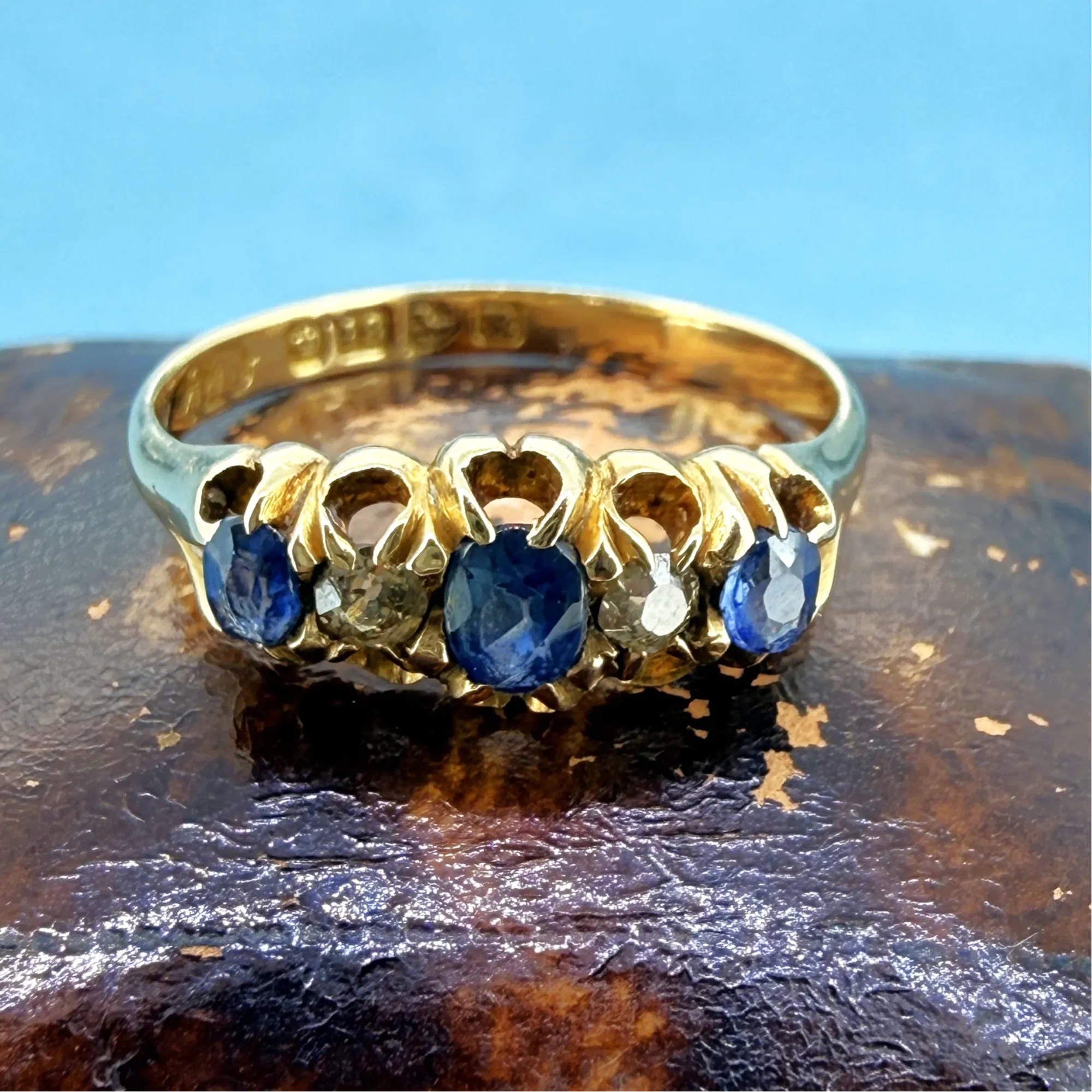 Antique 18ct Yellow Gold Sapphire & Diamond Ring, Chester 1900 — image 4