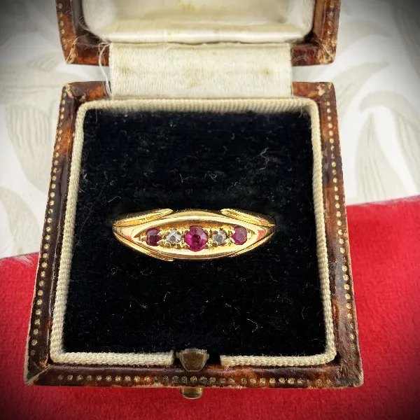 Chester 1906! Edwardian 18ct Gold Ruby & Diamond Boat Ring