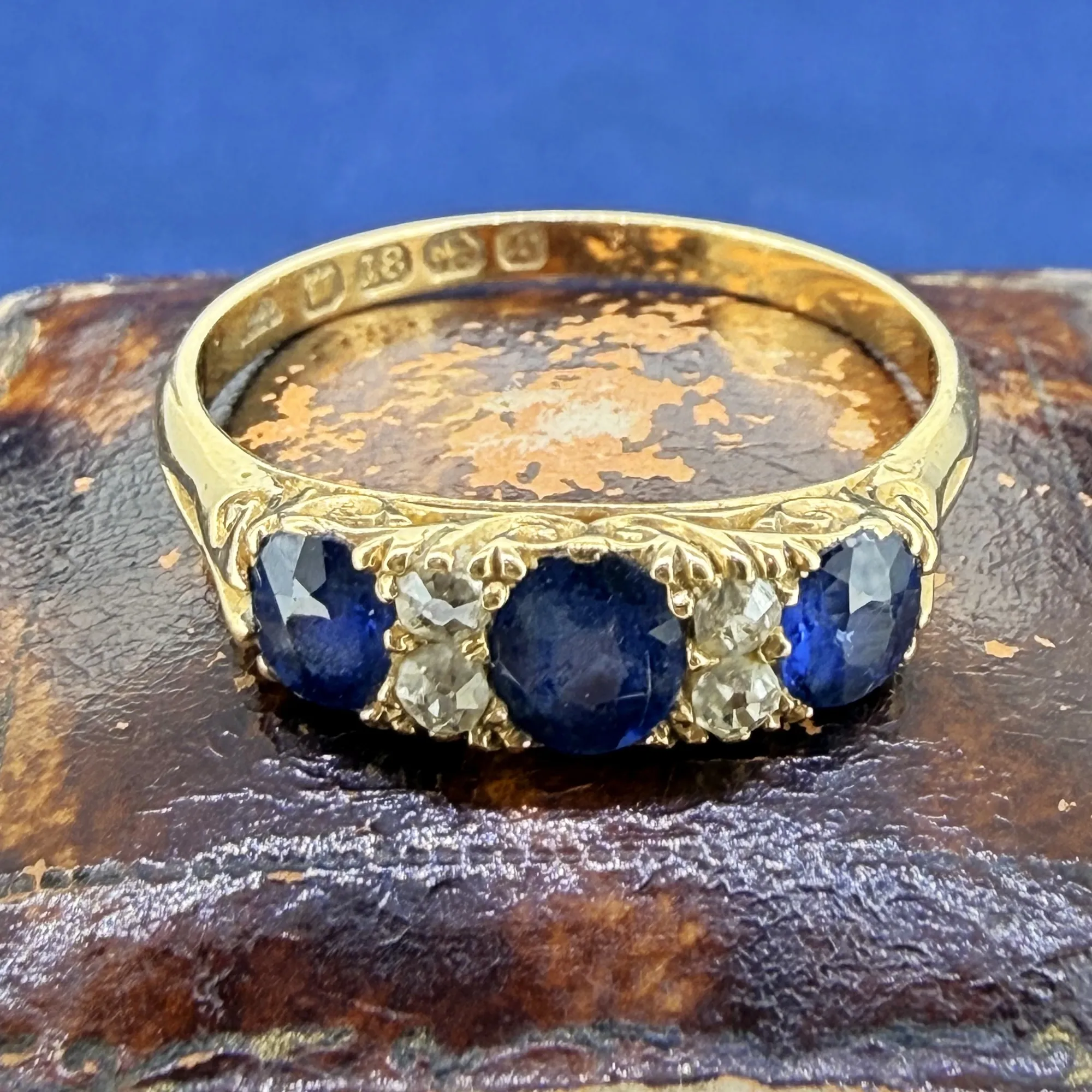 Victorian 18ct Gold Sapphire and Diamond Boat Ring, Birmingham 1892 — image 4
