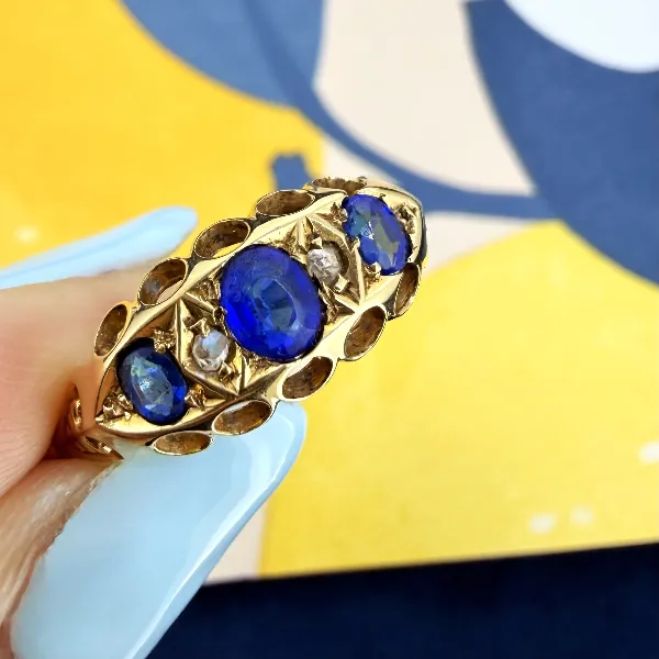 Birmingham 1915! Antique Edwardian 18ct Gold Sapphire & Diamond Boat Ring — image 5