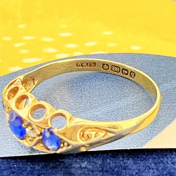 Birmingham 1915! Antique Edwardian 18ct Gold Sapphire & Diamond Boat Ring — image 8