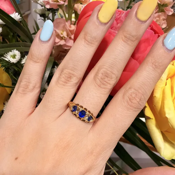 Birmingham 1915! Antique Edwardian 18ct Gold Sapphire & Diamond Boat Ring — image 10