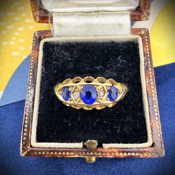 Birmingham 1915! Antique Edwardian 18ct Gold Sapphire & Diamond Boat Ring