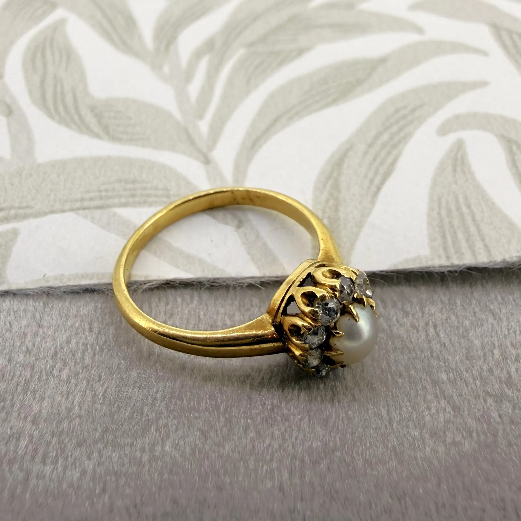 Antique 18ct Gold Pearl and Diamond Cluster Ring — image 7
