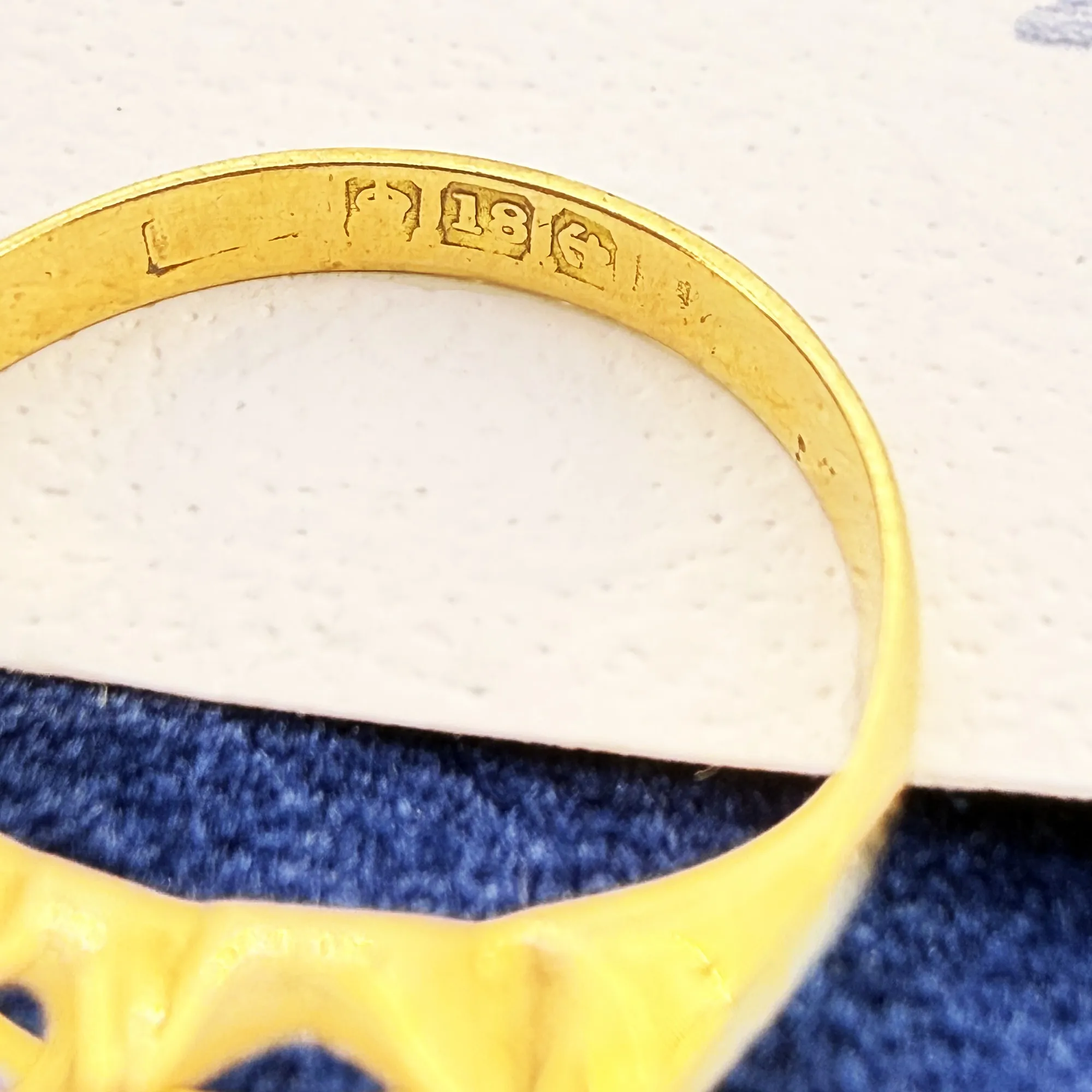 Antique 18ct Gold Sapphire and Diamond Ring — image 8