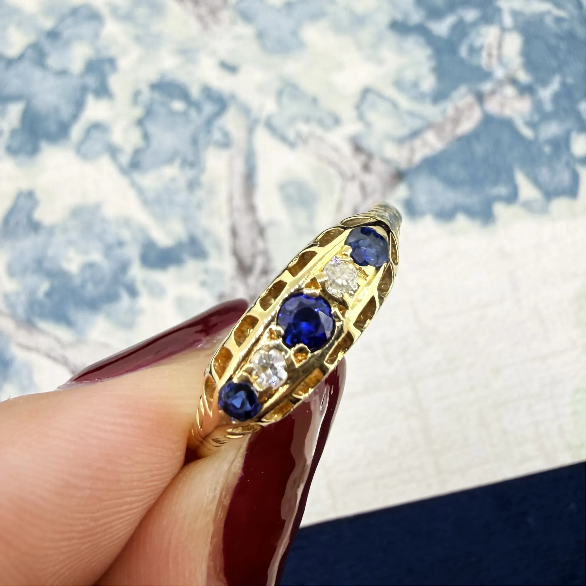 Antique 18ct Yellow Gold Sapphire & Diamond Five-Stone Boat Ring — image 5