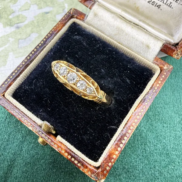 Birmingham 1912! Edwardian 18ct Gold Diamond Boat Ring — image 3
