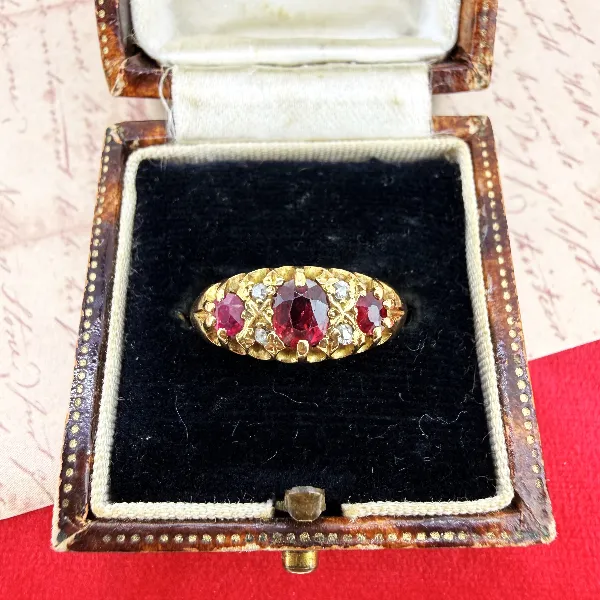 Birmingham 1938! 18ct Yellow Gold Antique Ruby and Diamond Boat Ring — image 2