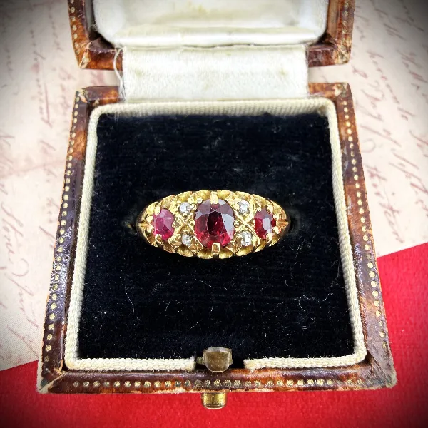 Birmingham 1938! 18ct Yellow Gold Antique Ruby and Diamond Boat Ring