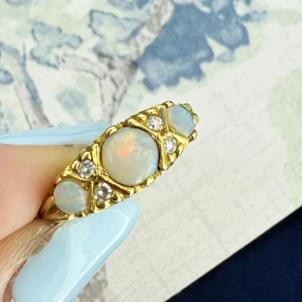 Birmingham 1976! Vintage 18ct Gold Opal & Diamond Ring — image 5