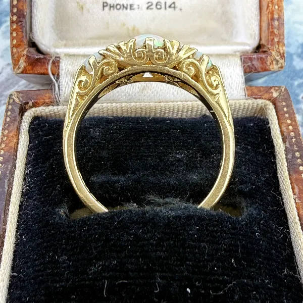 Birmingham 1976! Vintage 18ct Gold Opal & Diamond Ring — image 9