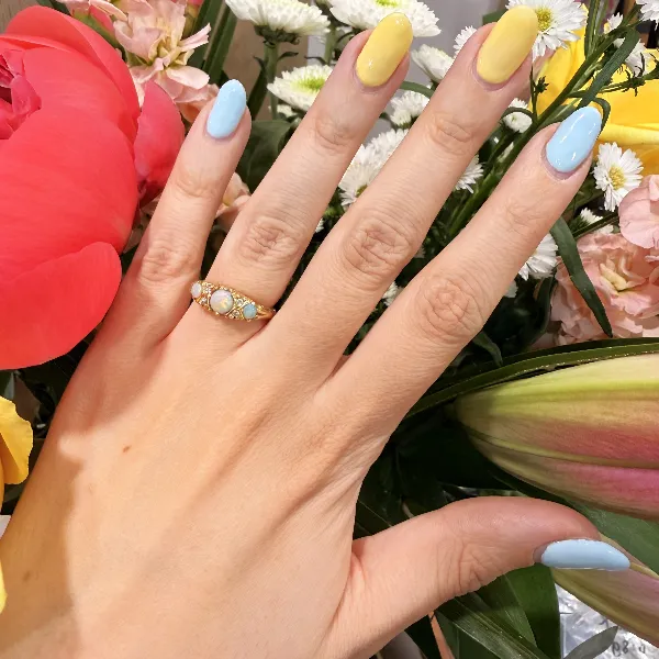 Birmingham 1976! Vintage 18ct Gold Opal & Diamond Ring — image 10