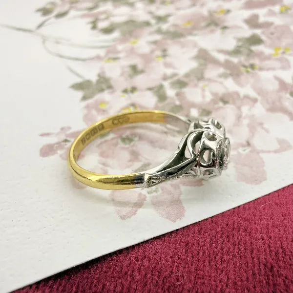 Birmingham 1992! Vintage 18ct Gold Diamond Heart Ring — image 7