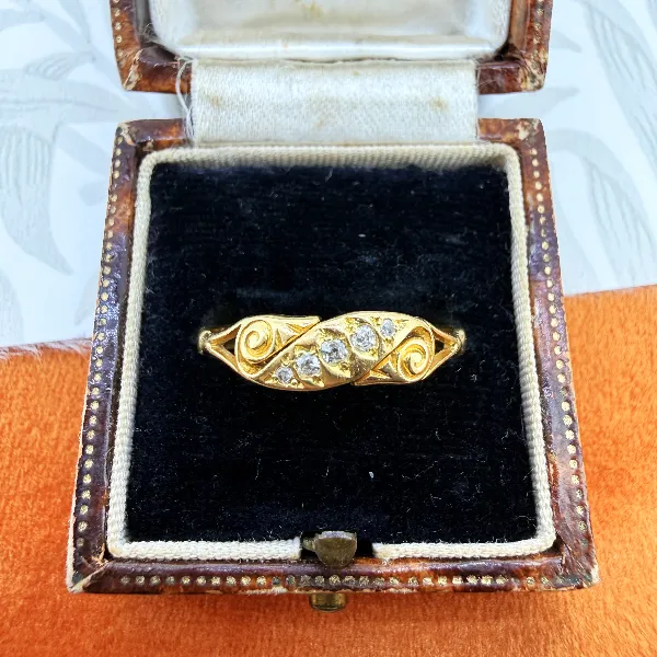 Birmingham 2003! Vintage 18ct Gold Diamond Scroll Ring — image 2