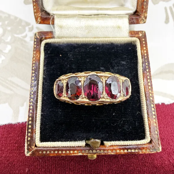 Chester 1916! Antique Edwardian 9ct Rose Gold Five Stone Garnet Ring — image 2