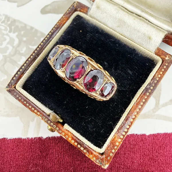 Chester 1916! Antique Edwardian 9ct Rose Gold Five Stone Garnet Ring — image 3