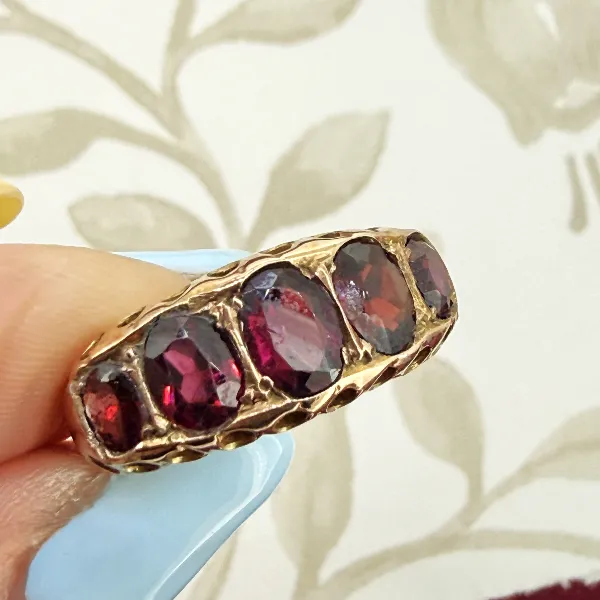 Chester 1916! Antique Edwardian 9ct Rose Gold Five Stone Garnet Ring — image 5