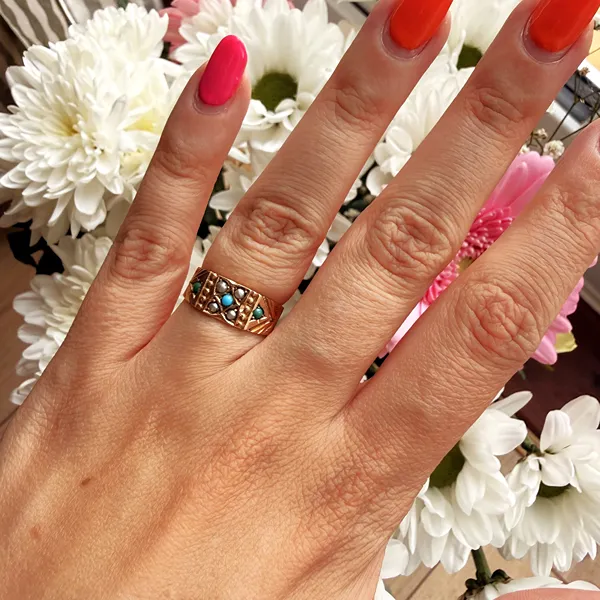 Birmingham 1883! Victorian 9ct Yellow Gold Turquoise and Pearl Ring — image 10